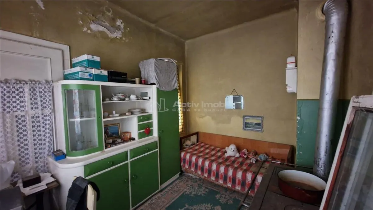 Resita Casa 5 Camere Zona Muncitoresc - foto 11