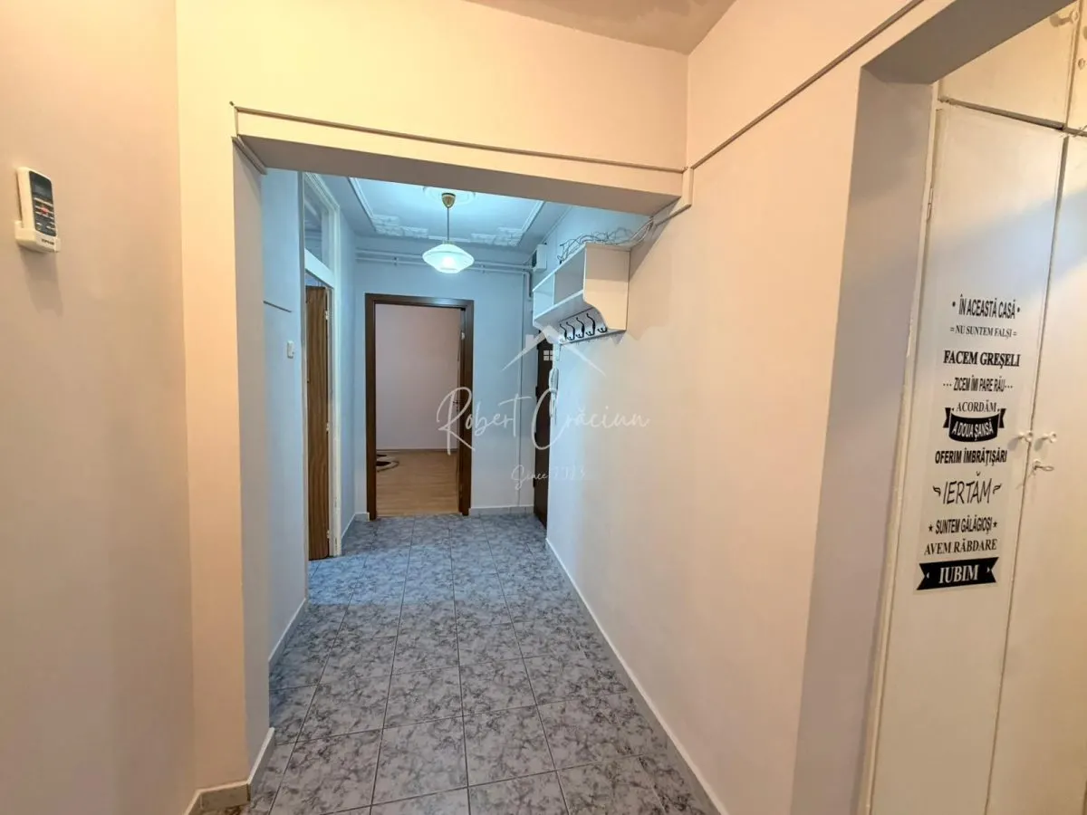 Apartament 4 camere de vânzare â€“ Apărătorii Patriei-5 minute metrou - foto 19