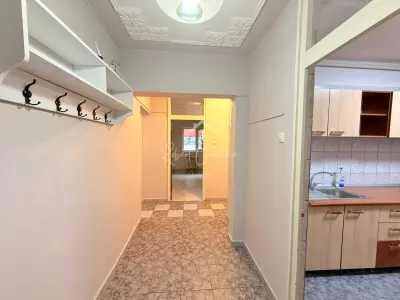 Apartament 4 camere de vânzare â€“ Apărătorii Patriei-5 minute metrou - foto 7