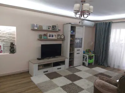 Apartament 3 Camere Nicolina - 550 euro - foto 2