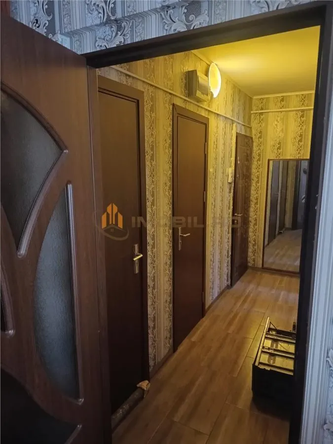 Apartament 2 camere Podu Roș - Țuțora - Central - foto 16