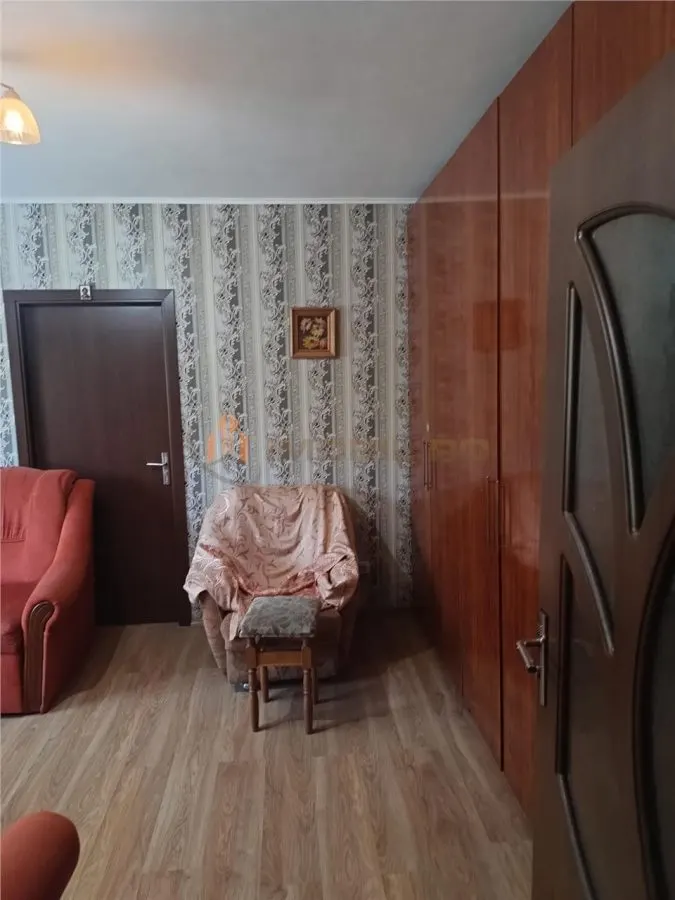 Apartament 2 camere Podu Roș - Țuțora - Central - foto 17