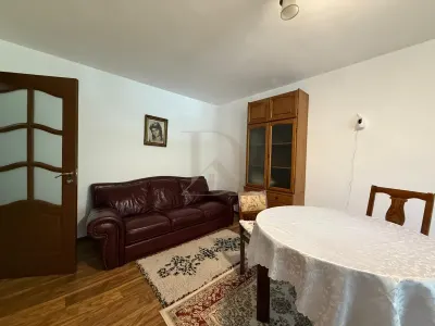De închiriat! Centru - Hala Centrala, 3 camere 74 mp - Iasi