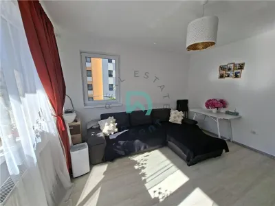 Apartament 3 camere Casa Nobel - Tractorul, 64 mp - Brasov - foto 1
