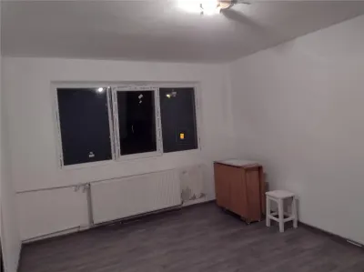 Apartament 2 camere zona Vest - foto 1