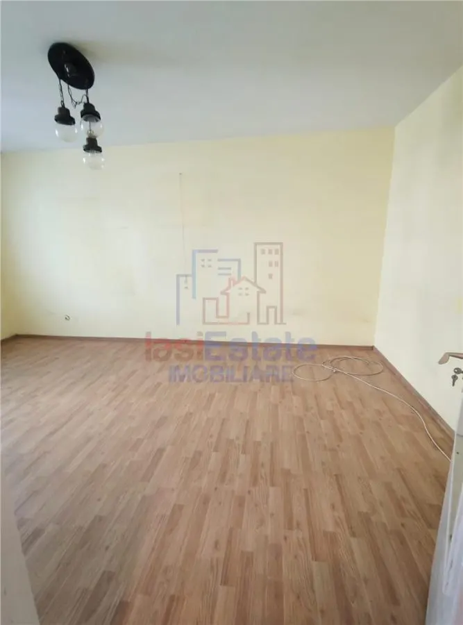 Podu Ros - Zona 0 - Apartament 2 camere decomandat - foto 14