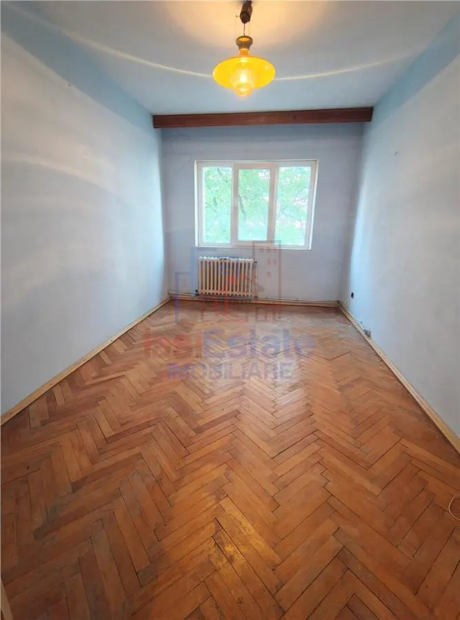 Podu Ros - Zona 0 - Apartament 2 camere decomandat - foto 4