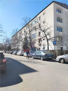 70mp - Apartament 3 camere in Podu Ros zona Cotnari - foto 19