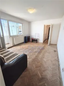 70mp - Apartament 3 camere in Podu Ros zona Cotnari - foto 3