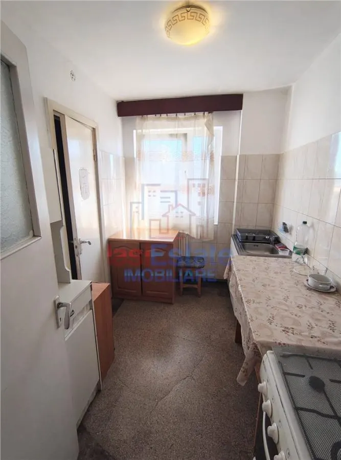 70mp - Apartament 3 camere in Podu Ros zona Cotnari - foto 6