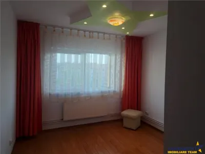 Apartament generos 3 camere de inchiriat, in zona apreciabila, Nicolae Iorga, Sf. Gheorghe - foto 12