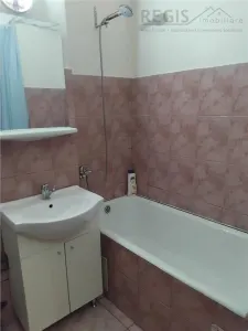 Apartament de vanzare 2 camere Racadau cu parcare si boxa NEGOCIABIL - foto 11