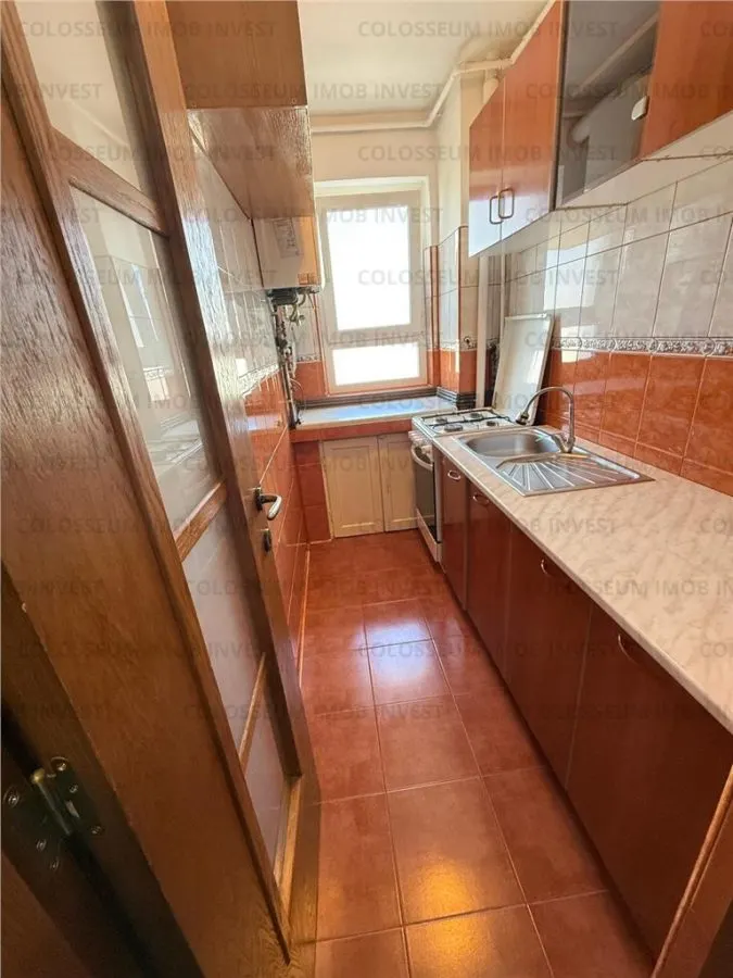 Apartament 3 camere, semidecomandat - zona Florilor - foto 5