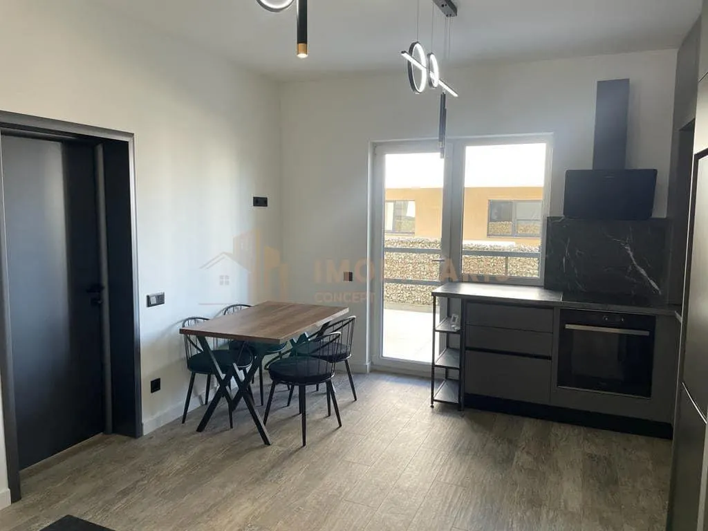 Apartament 3 camere si curte proprie - foto 3