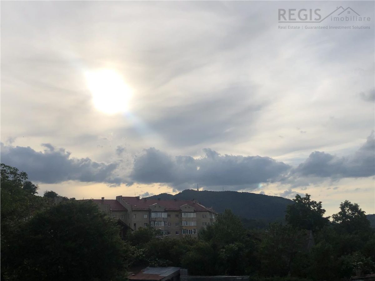 Apartament spatios cu 4 camere si 2 balcoane zona Noua - foto 19
