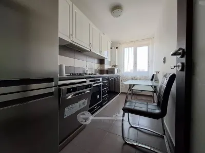 Apartament 2 camere mobilat si utilat, Tatarasi, bloc 2017, baie cu geam, liber - foto 2