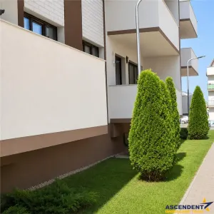 Decomandat, Clasa A, structura luminoasa, Isaran, Tractorul, Brasov - foto 5