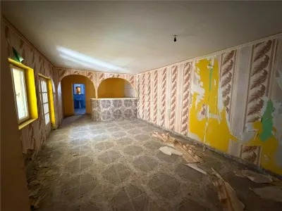 BRAYTIM - CASA CU CURTE - 7 CAMERE - BALCON - CURTE SPATIOASA - Timisoara