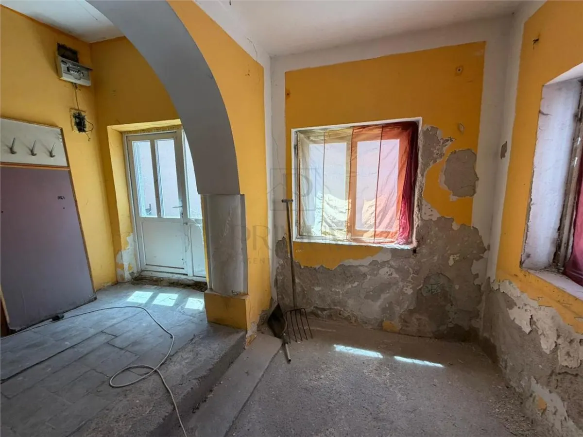 BRAYTIM - CASA CU CURTE - 7 CAMERE - BALCON - CURTE SPATIOASA - foto 12
