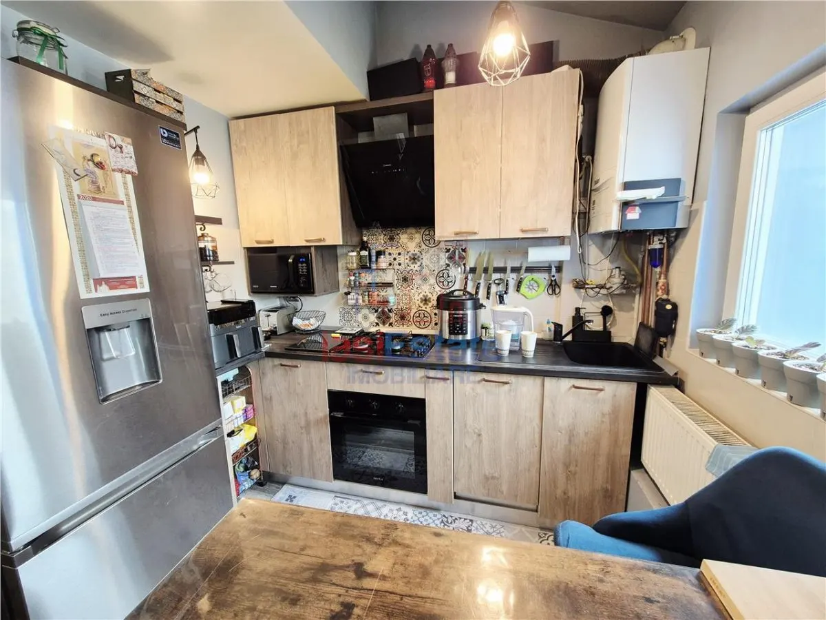 Apartament de vanzare cu 3 camere in Alexandru cel Bun - foto 3