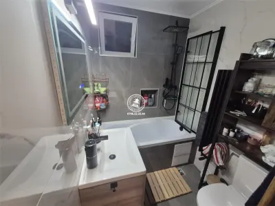 Vanzare apartament 4 camere ALEXANDRU cel BUN -IASI - foto 9