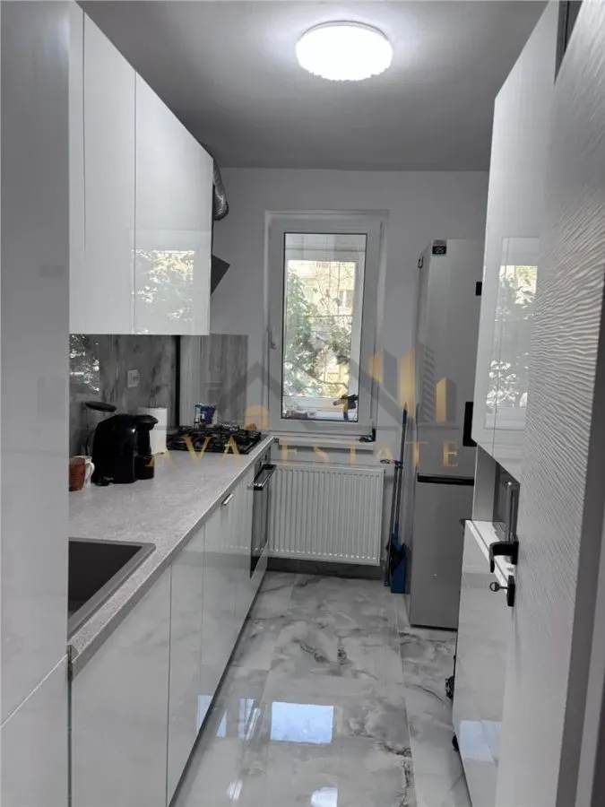 Apartament 3 camere | Decomandat, 72 mp - Zona Dambovita - foto 1