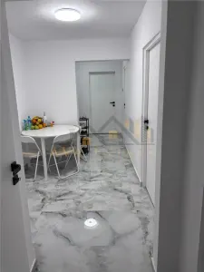 Apartament 3 camere | Decomandat, 72 mp - Zona Dambovita - foto 2