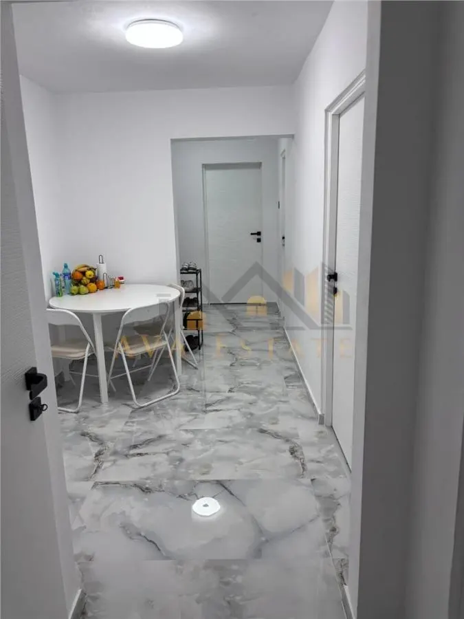 Apartament 3 camere | Decomandat, 72 mp - Zona Dambovita - foto 2