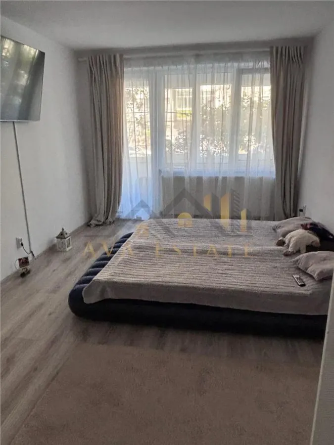 Apartament 3 camere | Decomandat, 72 mp - Zona Dambovita - foto 4