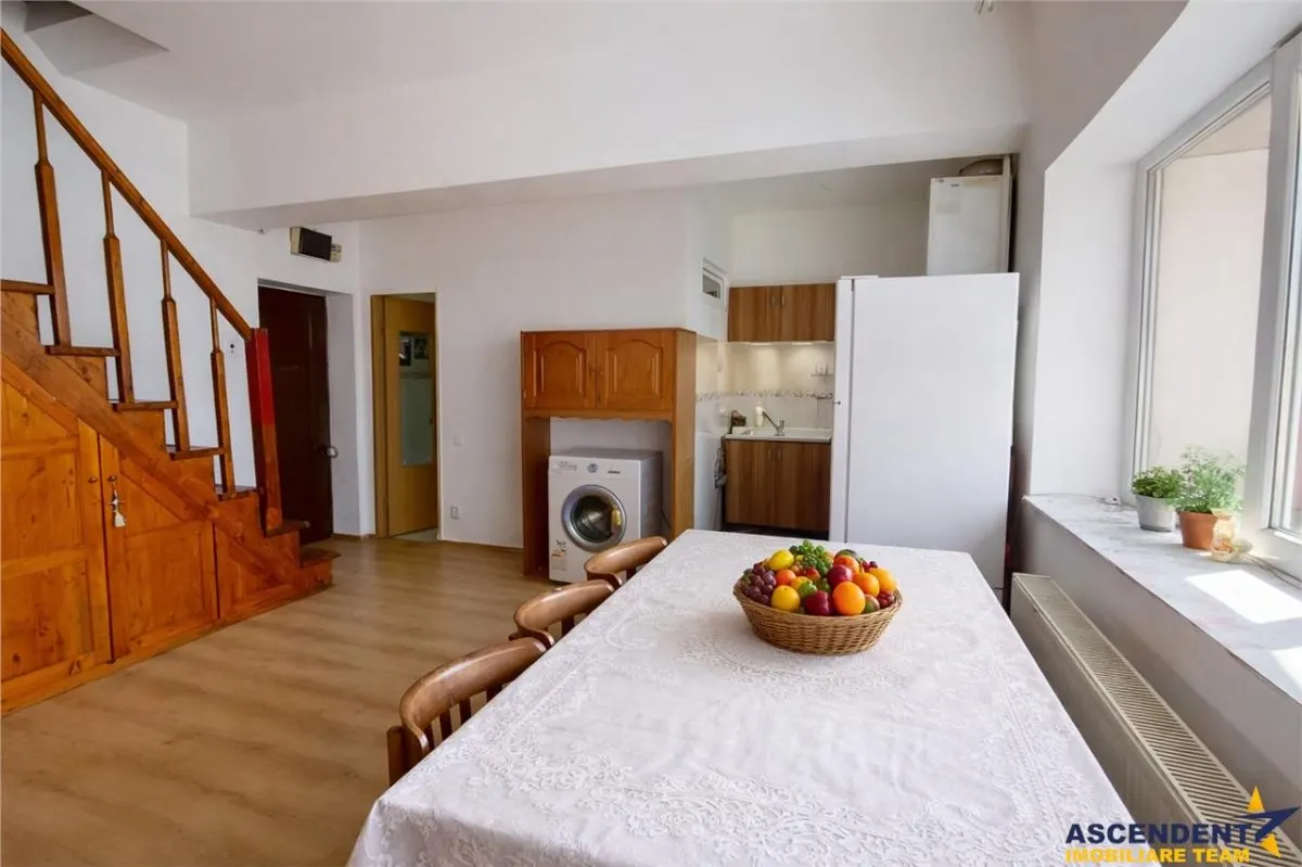 Rezidenta pe doua nivele, 2 dormitoare si living,  eficenta energetic, Garii, Brasov - foto 1