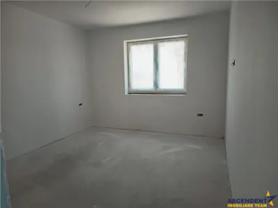Design minimalist, rafinament maxim â€“ Casa ta moderna in Sanpetru - foto 24