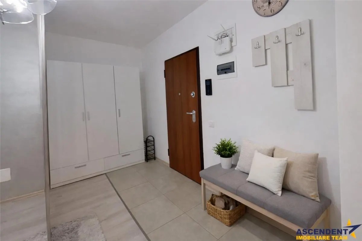 Studio cochet,mobilat,utilat,bucatarie separata,boxa,Top City,Tractorul,Brasov - foto 4