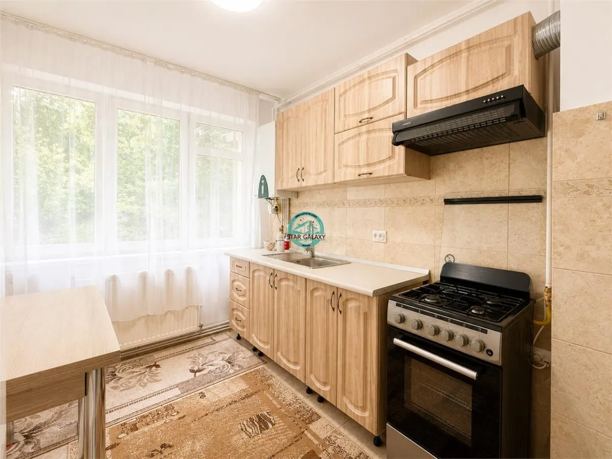 Vand apartament cu 3 camere, ETAJ 1, 7 Noiembrie 8 minute de UMF - foto 2