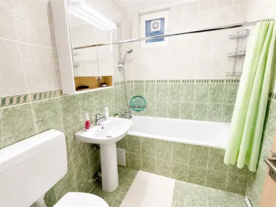 Vand apartament cu 3 camere, ETAJ 1, 7 Noiembrie 8 minute de UMF - foto 10