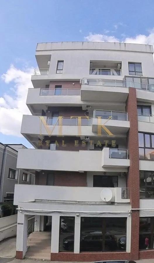 SPATIU COMERCIAL - Demisol +Parter | 210 mp utili | DOROBANTI - foto 1