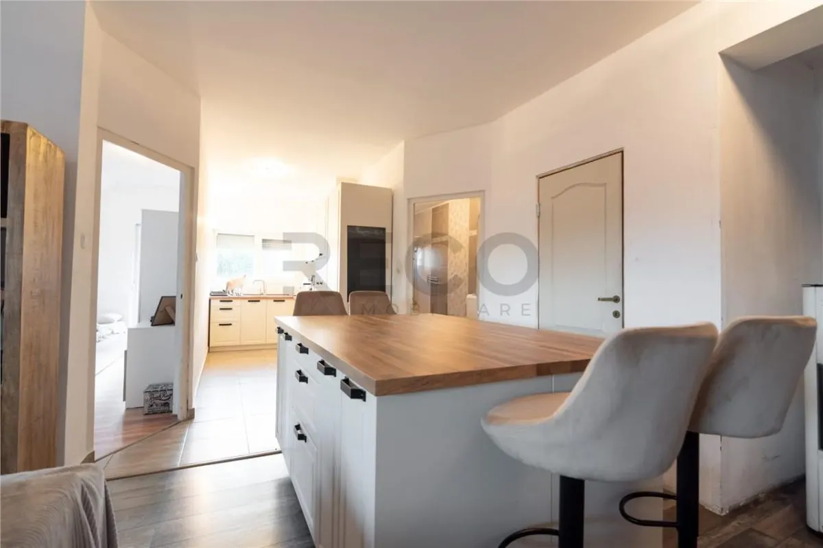 RECO Apartament cu 3 Camere  , Paleu - foto 5