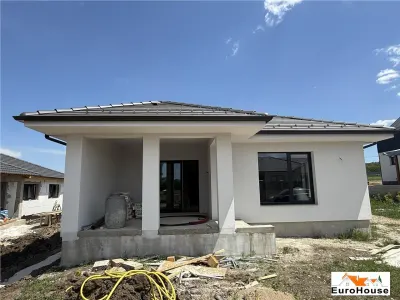 Casa De Vanzare In Alba Iulia , zona Oarda - foto 1