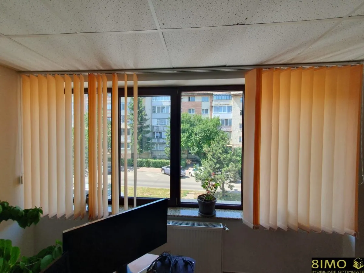 Spatiu de birouri de inchiriat, 250 mp, open space, Obcini - foto 7