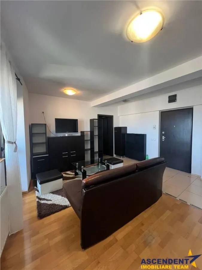 Apartament cu parcare subterana, Central, Brasov - foto 1