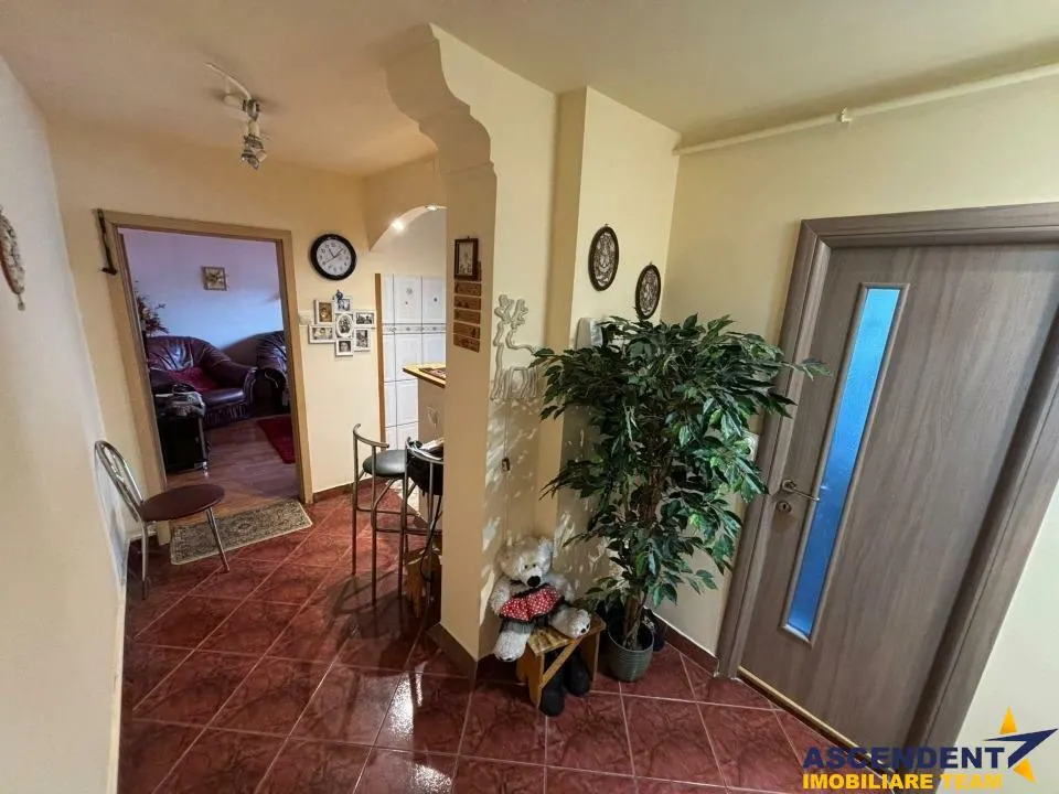 Apartament decomandat zona Spitalului Judetean la intrare pe Carpatilor,  Brasov - foto 5