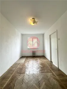 Apartament 2 Camere Semidecomandat, Etaj Intermediar, Tomis Nord Ciresica - foto 3