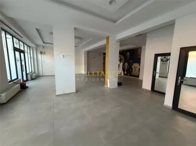 Spatiu Comercial 88 mp Strada Postalionului 2 Parcari Incluse - foto 3