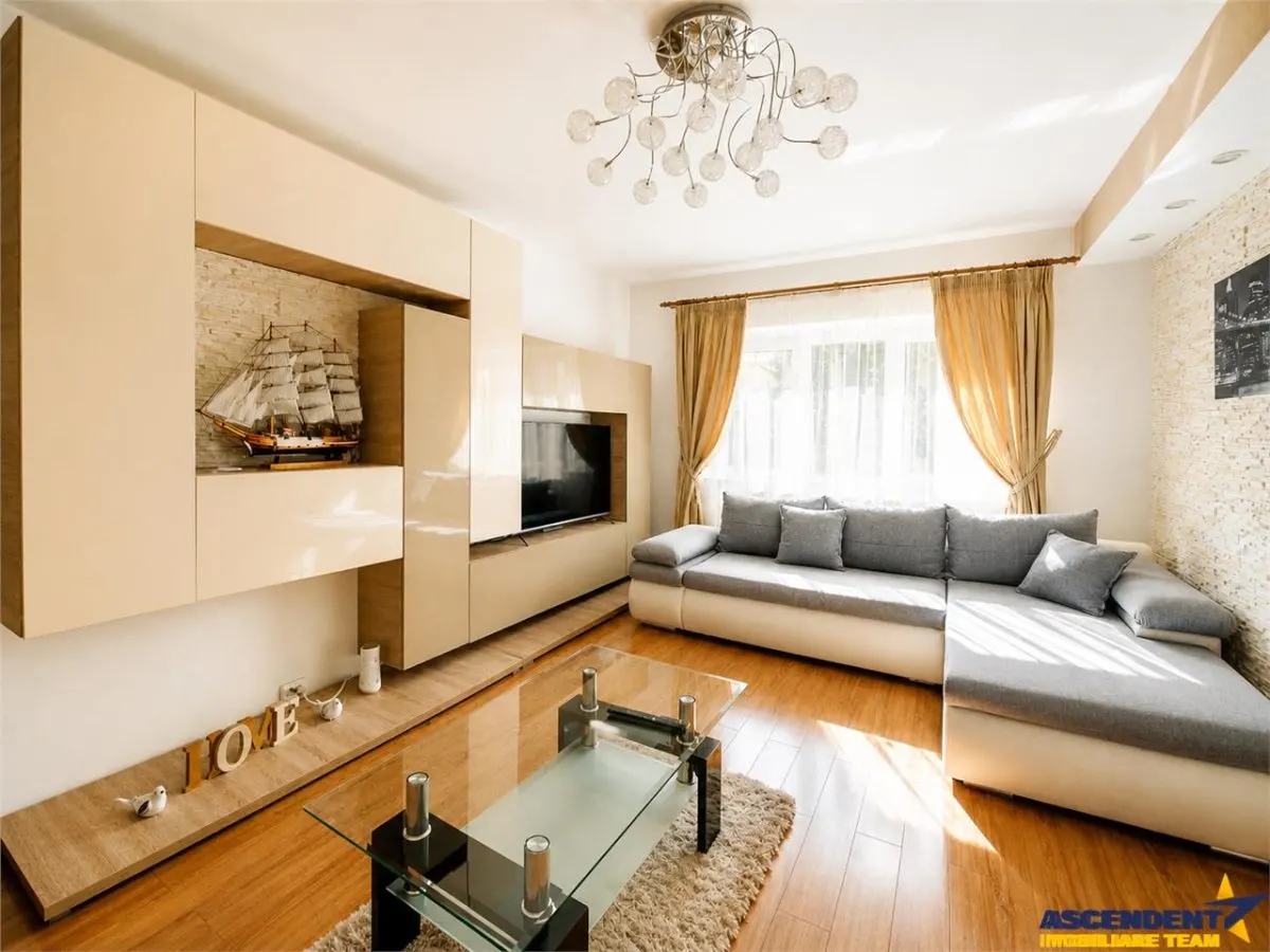Apartament luminos cu 2 camere decomandate, Rasnov, Brasov - foto 1