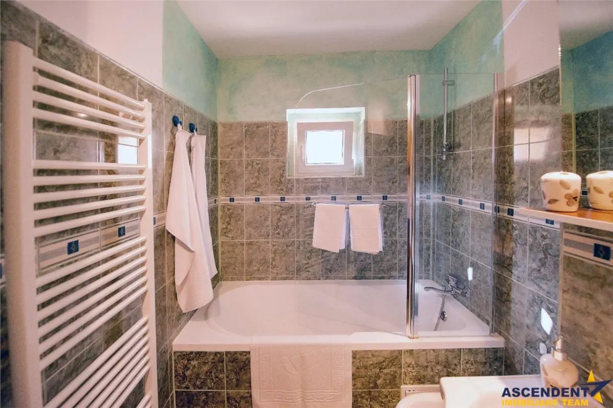 Apartament luminos cu 2 camere decomandate, Rasnov, Brasov - foto 4