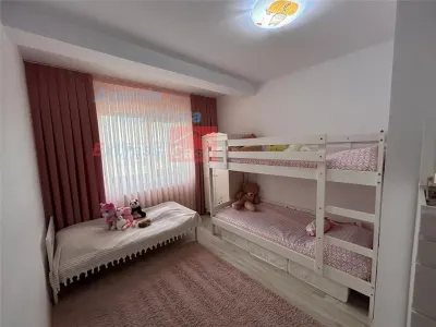 Te muti fara investitii: casa tip duplex si curte amenajata in Valea Lupului - foto 15