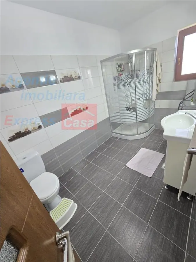 Te muti fara investitii: casa tip duplex si curte amenajata in Valea Lupului - foto 20
