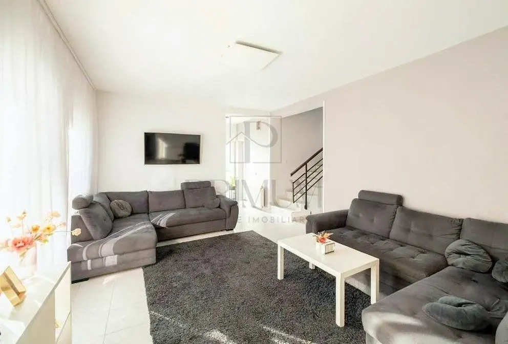 FREIDORF, CASA INDIVIDUALA, 4 DORMITOARE, 2 LIVINGURI, 2 BAI, BUCATARIE - foto 1