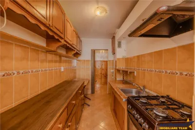 Apartament decomandat, 2 camere, insorit, balcon, loc parcare, 2 boxe. Astra, Brasov. - foto 12