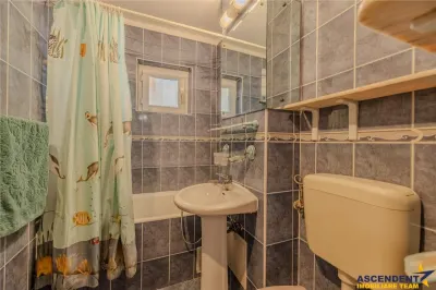 Apartament decomandat, 2 camere, insorit, balcon, loc parcare, 2 boxe. Astra, Brasov. - foto 20