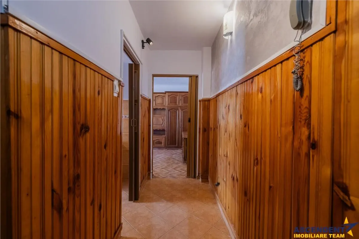 Apartament decomandat, 2 camere, insorit, balcon, loc parcare, 2 boxe. Astra, Brasov. - foto 6